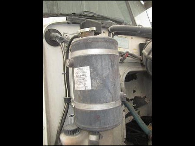 PETERBILT 377 Photo