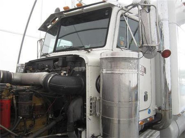 PETERBILT 379 Photo