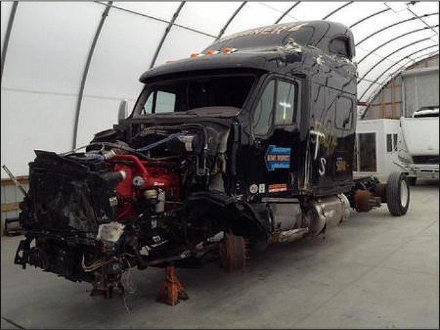 PETERBILT 587 Photo