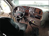 PETERBILT 387 Photo #8