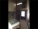 PETERBILT 387 Photo #11