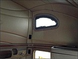 PETERBILT 387 Photo #10