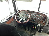 PETERBILT 379 Photo #5
