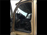 PETERBILT 387 Photo #10
