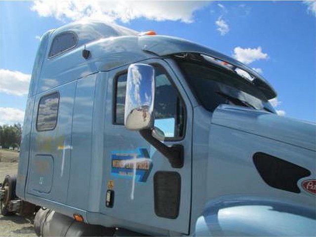 PETERBILT 387 Photo