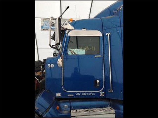 PETERBILT 386 Photo