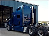 PETERBILT 387 Photo #2