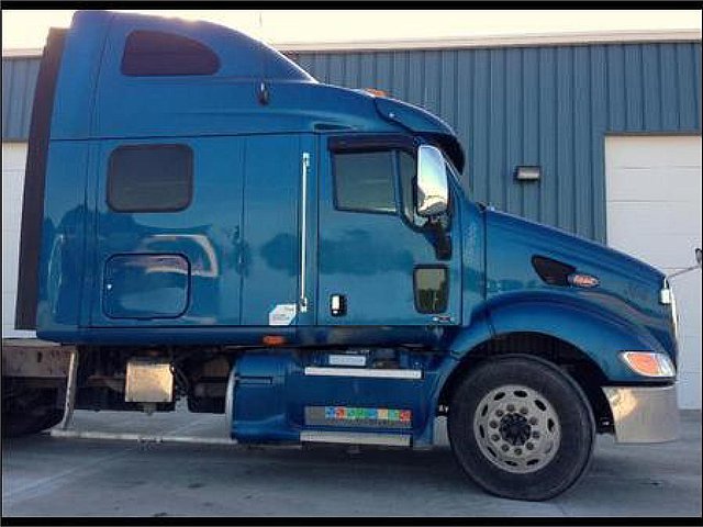 PETERBILT 387 Photo
