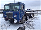 PETERBILT 320 LCF