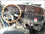 PETERBILT 387 Photo #10