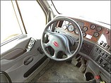 PETERBILT 387 Photo #8