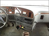 PETERBILT 387 Photo #9