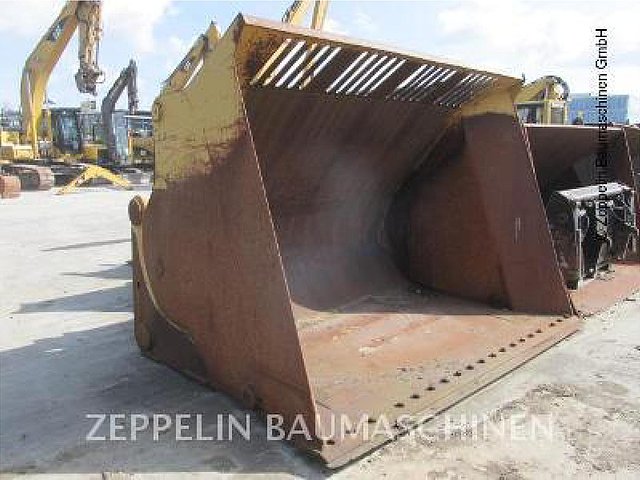 RADLINGER MASCHINENBAU HKS 8,5 CBM 966/972