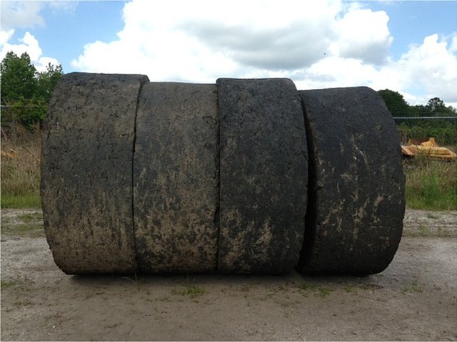 SETCO AUCTOMOTIVE TIRES/RIMS