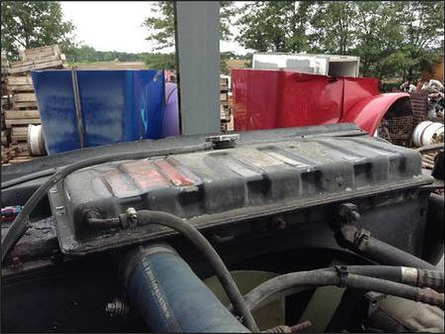 PETERBILT 379
