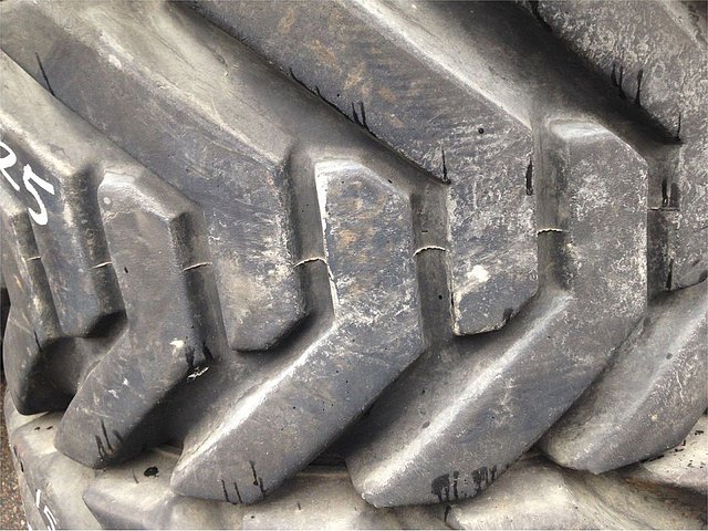NHS OUTRIGGER 15-625 USED