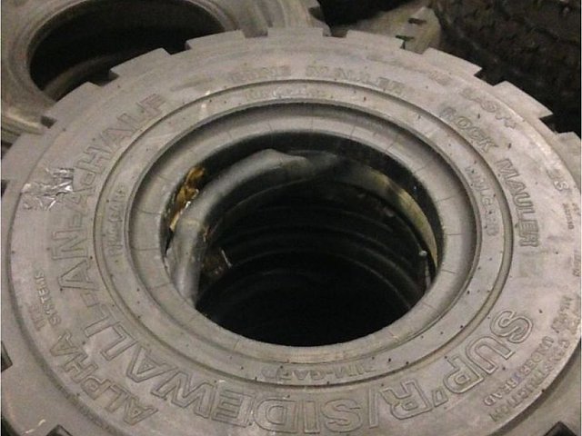 ROCK MAULER 8.25-15 L-6T