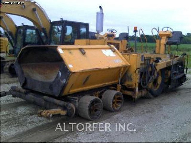 2002 BLAW KNOX PF3200 Photo