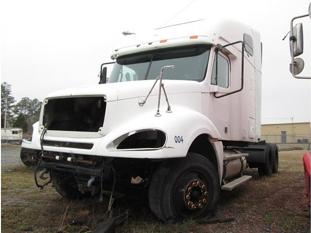 2005 FREIGHTLINER CL12064ST-COLUMBIA 1 Photo