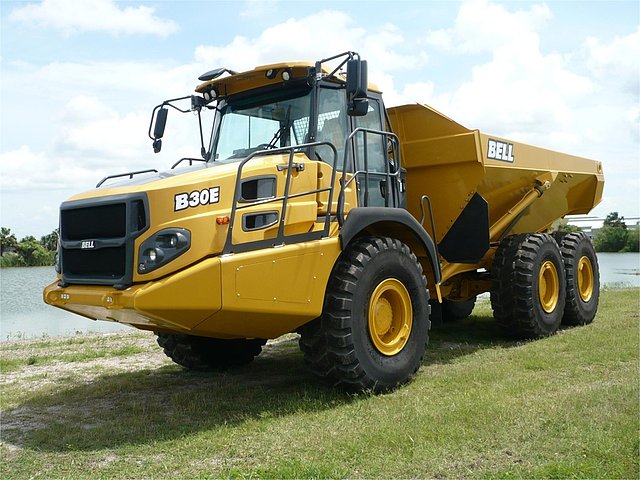 2014 BELL B30E Photo