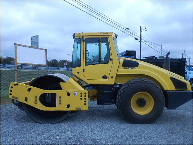2014 BOMAG BW213D-4 Photo