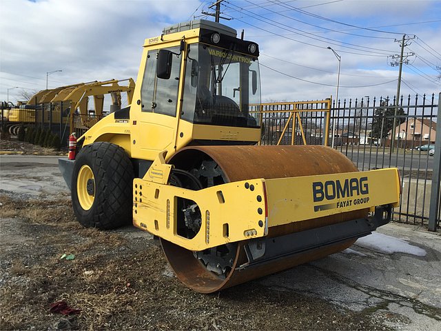 2007 BOMAG BW213DH-4 Photo