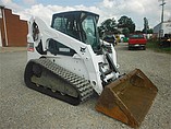 2004 BOBCAT T300 Photo #2