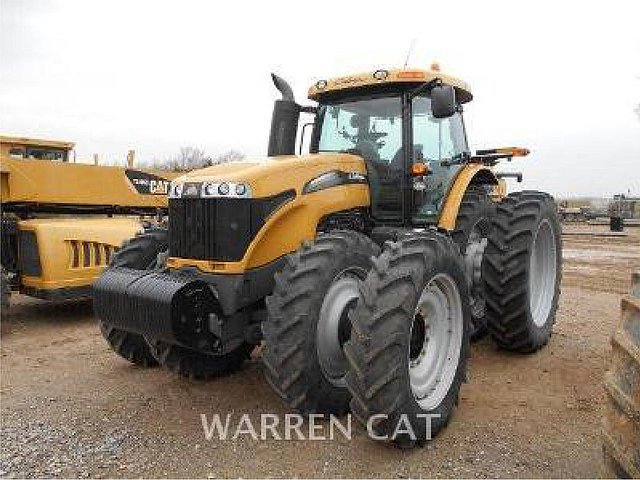 2011 AGCO MT675D Photo