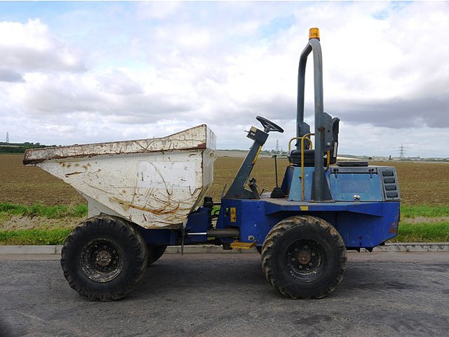 2005 BENFORD 3 TON Photo