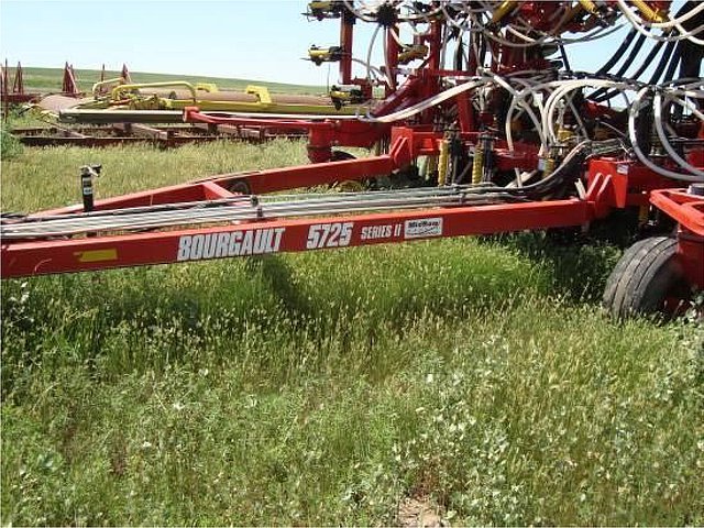 BOURGAULT 8810 Photo