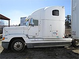 2001 FREIGHTLINER FLD12064ST Photo #8