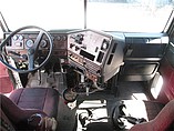2001 FREIGHTLINER FLD12064ST Photo #19