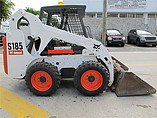 2009 BOBCAT S185 Photo #2