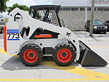2001 BOBCAT 773GT Photo #2