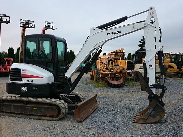 2012 BOBCAT E50 Photo