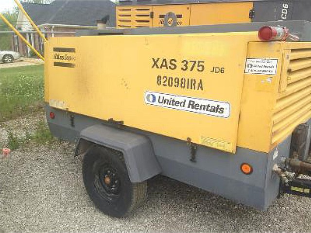 2010 ATLAS COPCO XAS 375 Photo