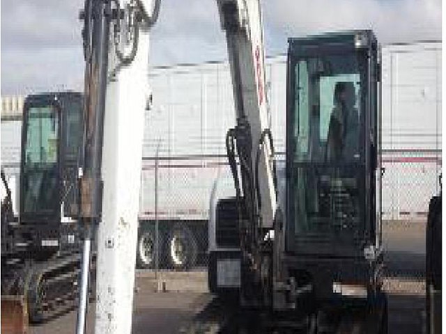 2010 BOBCAT E80 Photo