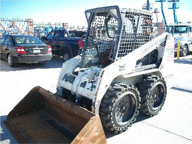 2010 BOBCAT S130 Photo