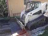 2005 BOBCAT T300 Photo #4