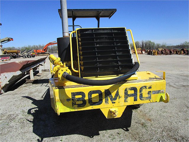 2012 BOMAG MPH364R II Photo