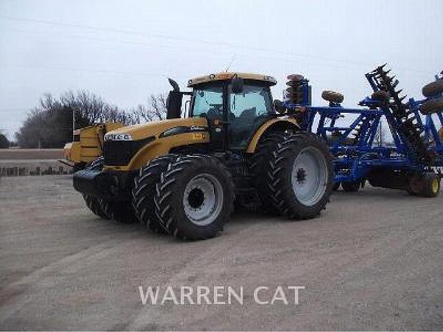 2011 AGCO MT685D Photo