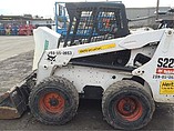 2010 BOBCAT S220 Photo #2
