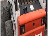 2010 BOBCAT S220 Photo #3