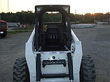 2004 BOBCAT S220 Photo #2