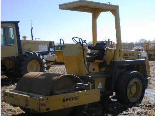 1988 BOMAG BW142-D Photo