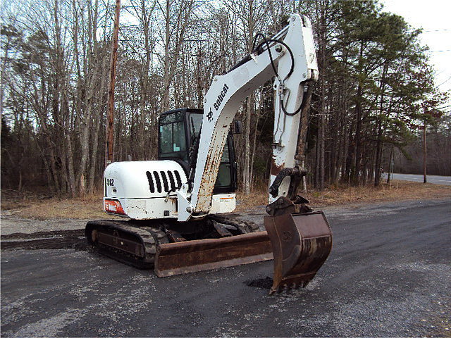2005 BOBCAT 442C Photo