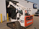 2010 BOBCAT T650 Photo #2