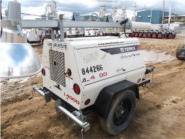 2011 AMIDA AL4000 Photo