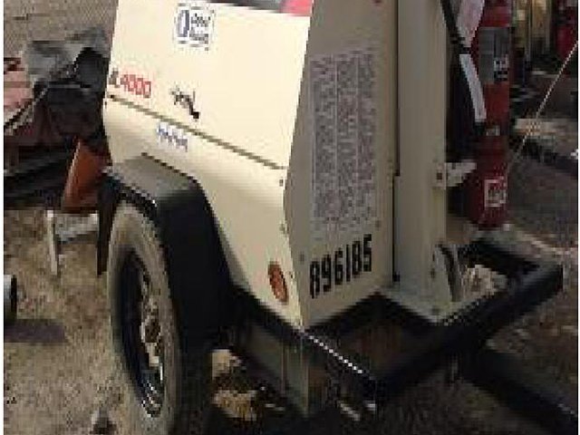 2011 AMIDA AL4000 Photo
