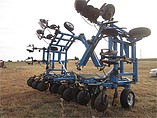 BLU-JET STRIP TILL 830 Photo #8
